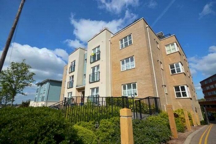 2 Bedroom Flat To Rent In Coxford Road, Southampton, Hampshire SO16