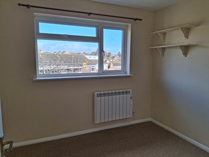 2 Bedroom End Of Terrace House To Rent In Chapel Street, Warminster, BA12