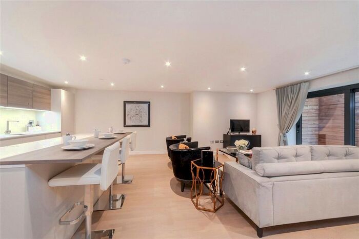 3 Bedroom Flat To Rent In Finchley Road, Hampstead, NW3
