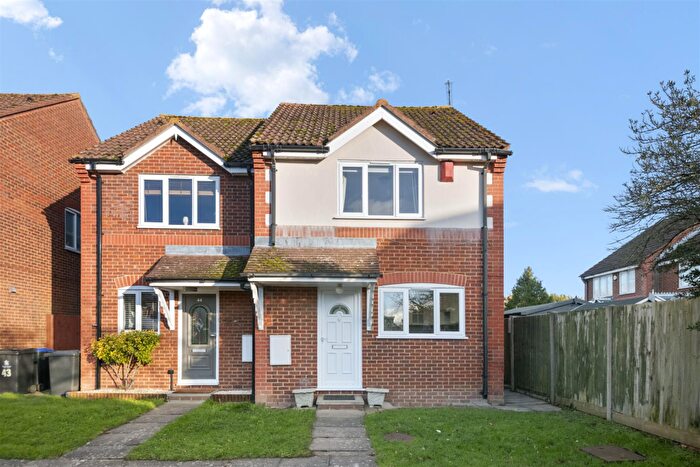 3 Bedroom Semi-Detached House For Sale In Martindale, Iver, SL0