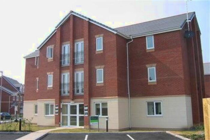 2 Bedroom Flat To Rent In Moorside, Warrington, WA4
