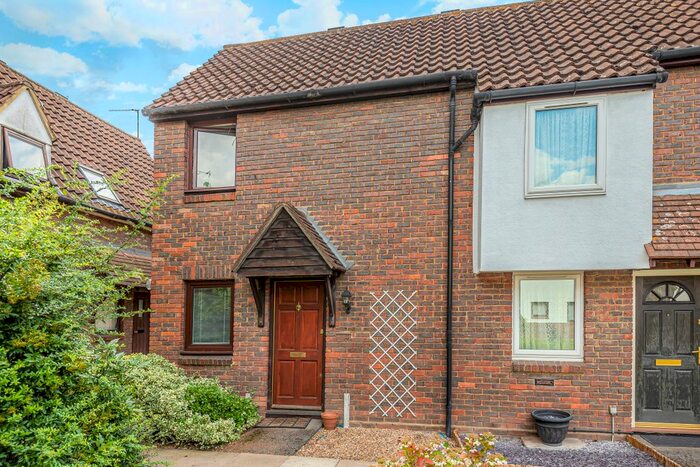 1 Bedroom End Of Terrace House To Rent In Abbey Gardens, London, SE16