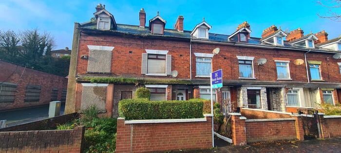 3 Bedroom End Of Terrace House For Sale In Shore Road, Belfast, BT15
