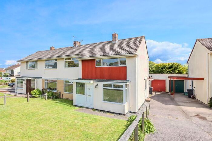 3 Bedroom Semi-Detached House To Rent In Esmond Grove, Clevedon, BS21