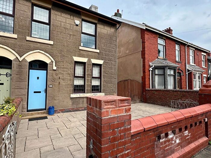 4 Bedroom Semi-Detached House For Sale In Abbey Road, Blackpool, FY4