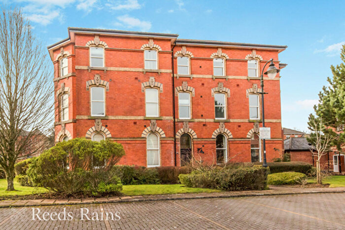2 Bedroom Apartment For Sale In Sandringham House, Kensington Square, Macclesfield, Cheshire, SK10