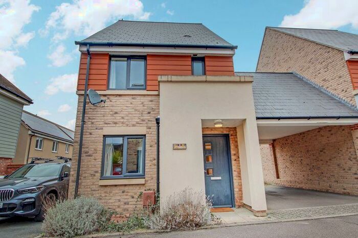 2 Bedroom Detached House To Rent In Fox Covert, Loves Farm, St. Neots, PE19