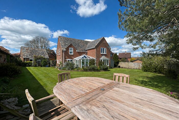 4 Bedroom Detached House For Sale In Whatleys Orchard, Bishopstone, Swindon, SN6