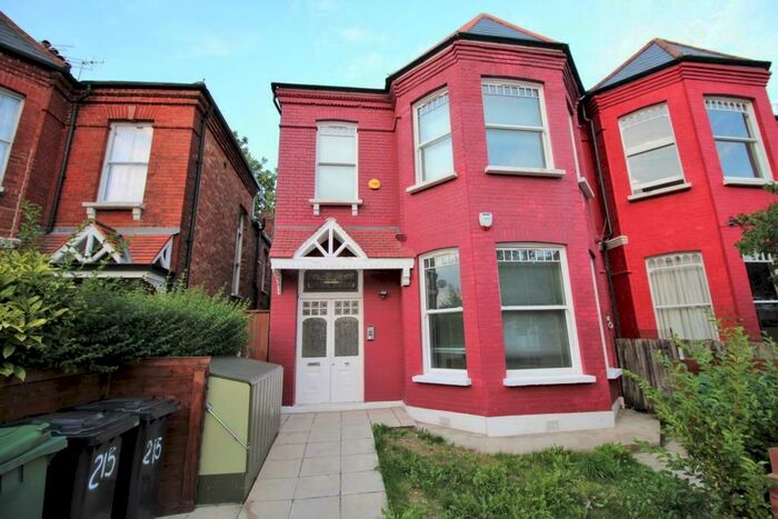 2 Bedroom Flat To Rent In Fordwych Road, West Hampstead, London, NW2