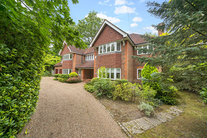 5 Bedroom Detached House To Rent In Woodside Road, Cobham, Surrey, KT11
