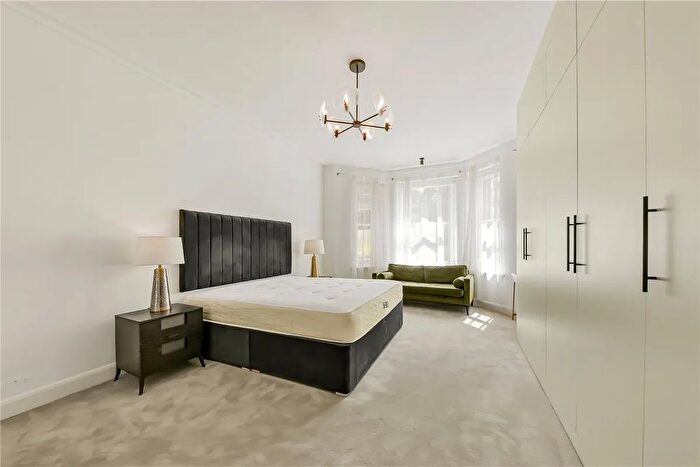 3 Bedroom Flat To Rent In Neville Court, Abbey Road, St Johns Wood, NW8