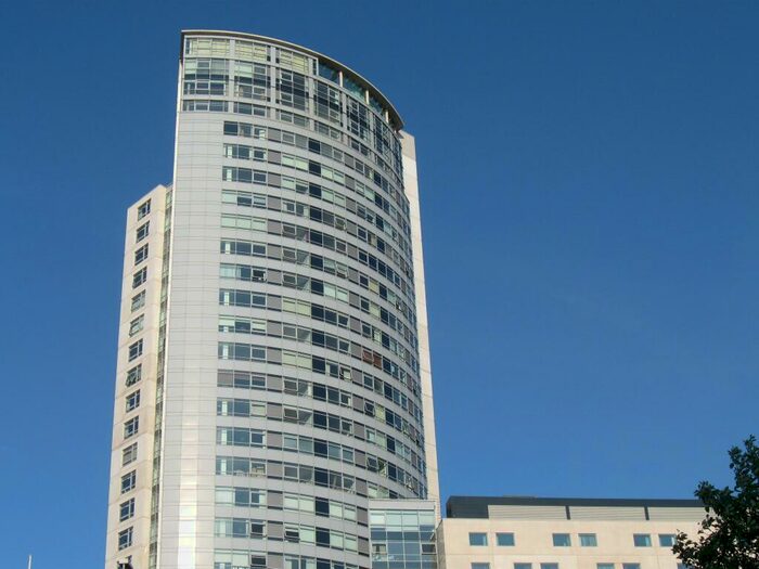 2 Bedroom Flat To Rent In Beetham Tower, Old Hall Street, Liverpool, L3