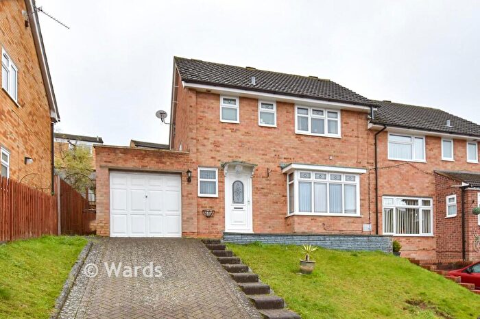 3 Bedroom Semi Detached House For Sale In Mossbank, Walderslade, Chatham, Kent, ME5