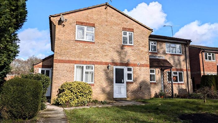 1 Bedroom Semi-Detached House For Sale In Eleanor Close, Passfield Common, Hampshire, GU30
