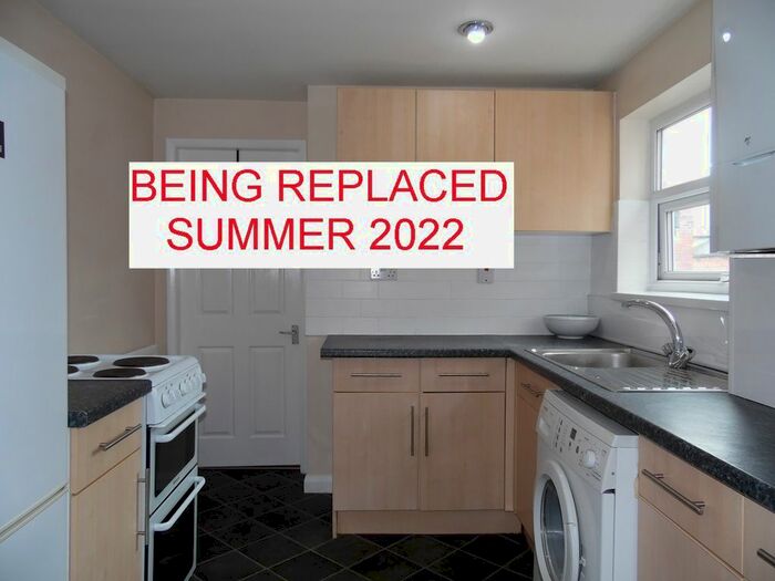 4 Bedroom Flat To Rent In Hazelwood Avenue, Jesmond, Newcastle Upon Tyne NE2