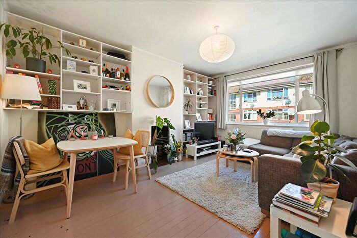 2 Bedroom Flat For Sale In Rivington Court, Longstone Avenue, London, NW10