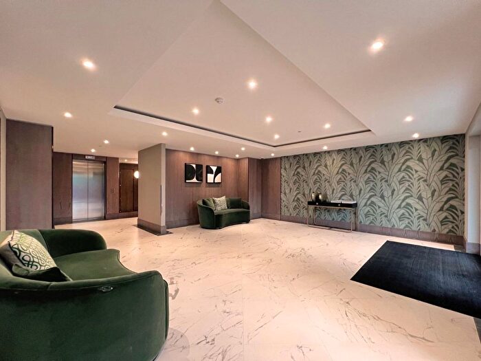 2 Bedroom Flat To Rent In Holland House, Parr's Way, London, W6