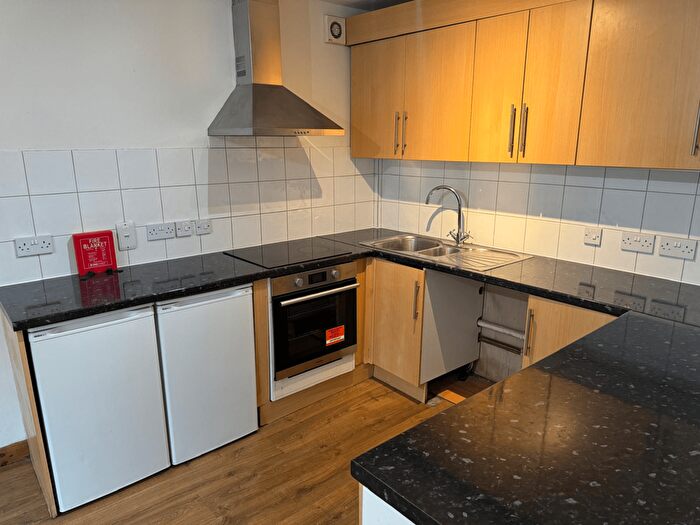 1 Bedroom Flat To Rent In Russell Hill Place, Purley, CR8