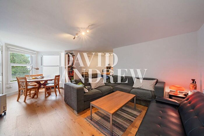 3 Bedroom End Of Terrace House To Rent In Tollington Park, London, N4