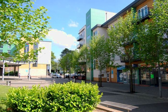 2 Bedroom Flat To Rent In Parkhouse Court, Hatfield AL10