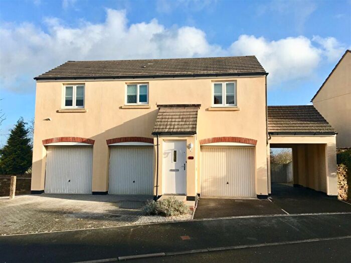 2 Bedroom Flat To Rent In Snowdrop Crescent, Launceston, PL15