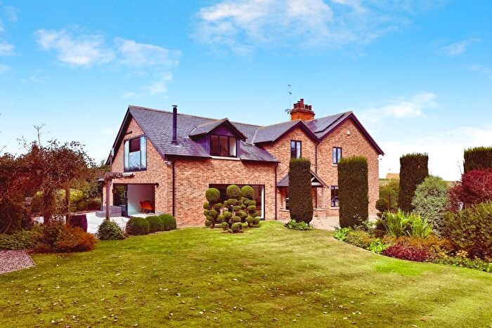 4 Bedroom Detached House For Sale In Braffords Cottages, Riplingham Road, Raywell, Cottingham, East Riding Of Yorkshire, HU16