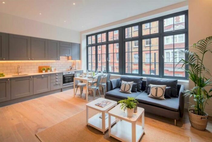 2 Bedroom Flat To Rent In Great Titchfield Street, Fitzrovia, . W, W1