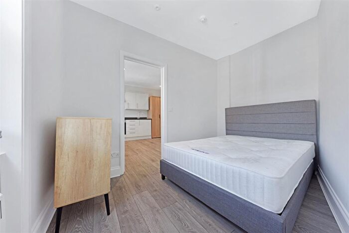 1 Bedroom Flat To Rent In Stanwick Road, West Kensington, W14
