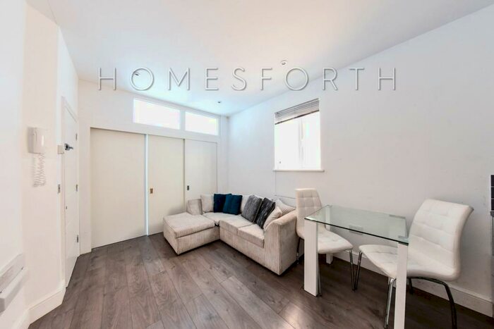 Studio To Rent In Dartmouth Road, Mapesbury Conservation, NW2