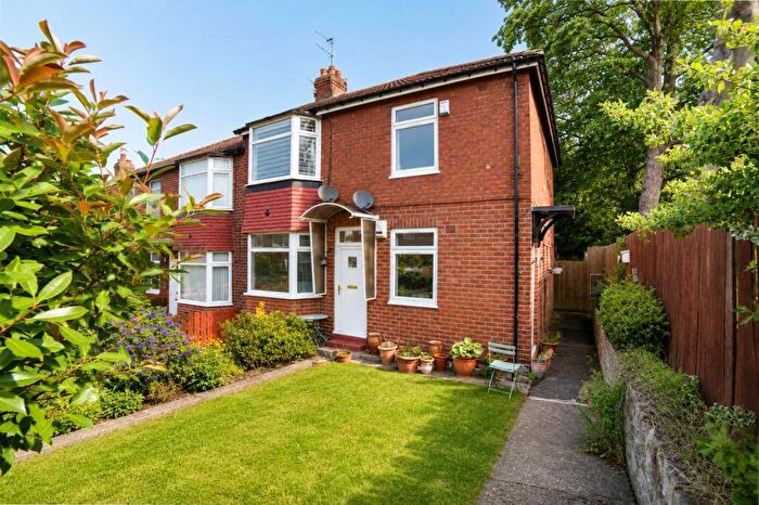 2 Bedroom Flat For Sale In Silverhill Drive, Newcastle Upon Tyne, NE5