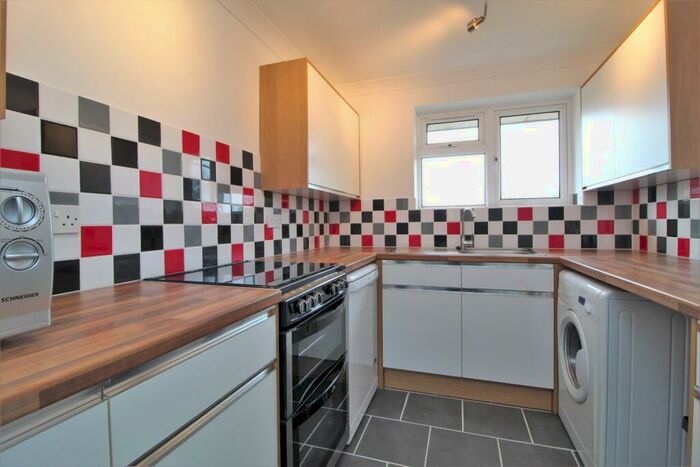 1 Bedroom Apartment To Rent In Waveney, Hemel Hempstead, Hertfordshire, HP2