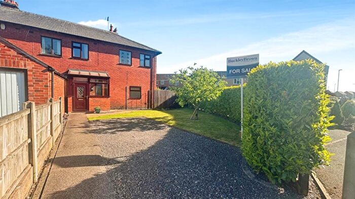 3 Bedroom End Of Terrace House For Sale In Oldbridge Way, Bilsthorpe, Newark, NG22
