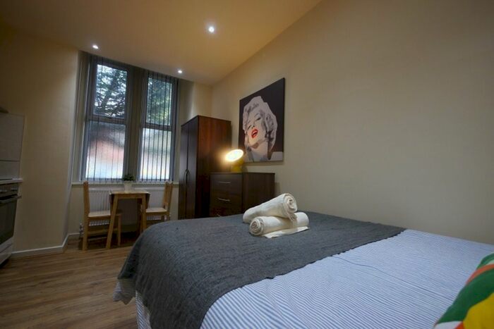 Studio To Rent In St. Pauls Avenue, London, NW2