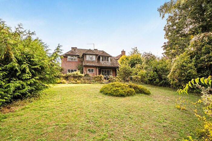 3 Bedroom Detached House For Sale In Riverview Road, Pangbourne, Reading, Berkshire, RG8