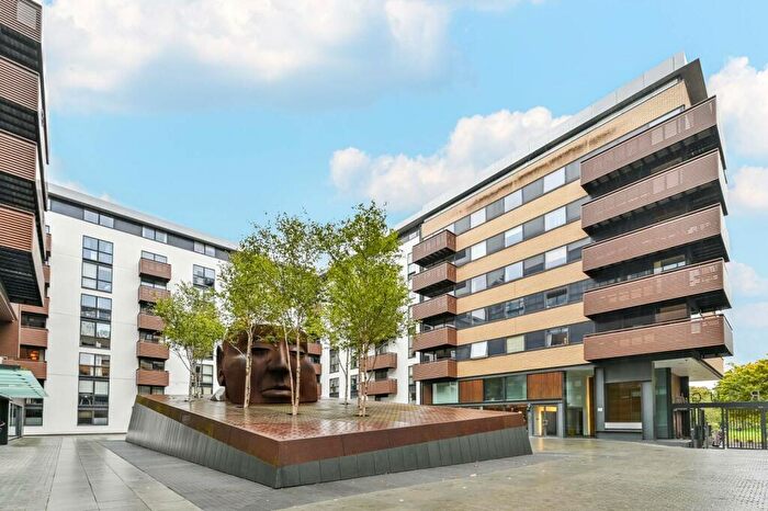 1 Bedroom Flat To Rent In Poole Street, Hoxton, London, N1