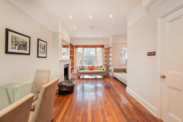 2 Bedroom Flat To Rent In Bagleys Lane, London, SW6