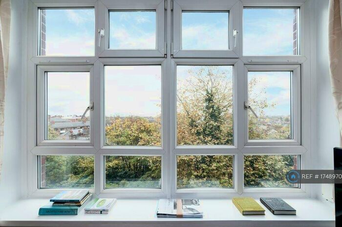 3 Bedroom Flat To Rent In Nelson Mandela House, London, N16