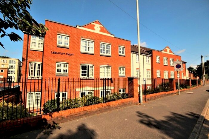1 Bedroom Flat To Rent In Harefield Road, Uxbridge, UB8