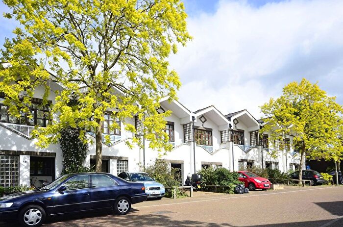 3 Bedroom Terraced House To Rent In Price Close, Tooting Bec, London, SW17