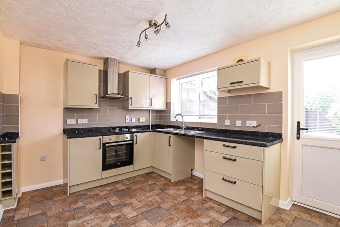 2 Bedroom Terraced House To Rent In Yealm Close, Didcot, OX11