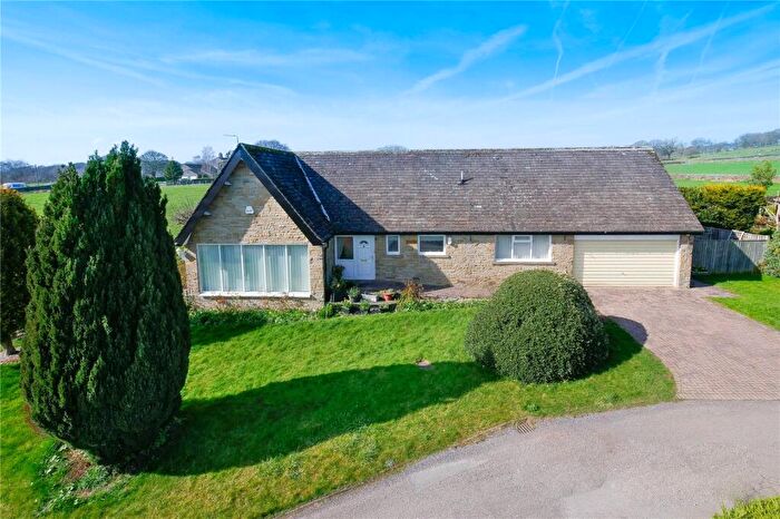 4 Bedroom Bungalow For Sale In Sunhill Drive, Baildon, Shipley, West Yorkshire, BD17