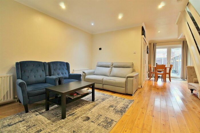 3 Bedroom End Of Terrace House To Rent In Moreton Avenue, Osterley, Isleworth, TW7