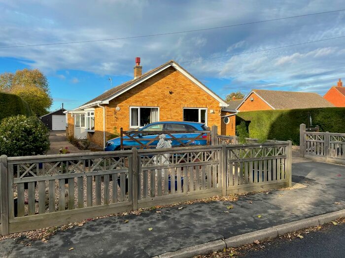 3 Bedroom Bungalow For Sale In Main Road, Withern, Alford LN13