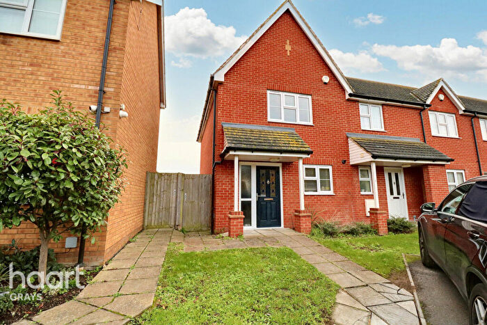 2 Bedroom End Of Terrace House For Sale In Welling Road, Grays, RM16