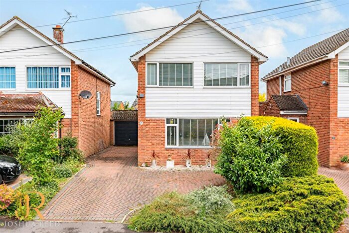 3 Bedroom Detached House For Sale In Rushen Drive, Hertford Heath, SG13
