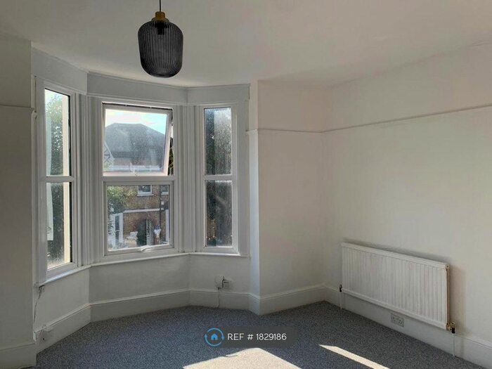 1 Bedroom Flat To Rent In St Peter's Road, South Croydon, CR0