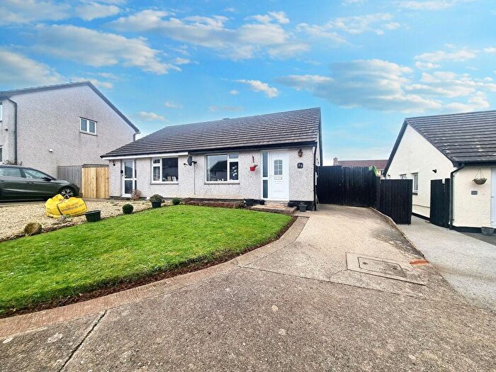 2 Bedroom Semi-Detached Bungalow For Sale In Firbank Road, Dawlish, EX7