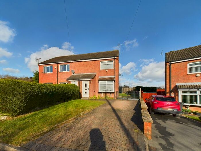 2 Bedroom Semi-Detached House To Rent In Birchwood Close, Broadmeadows, DE55