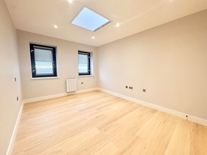 1 Bedroom Apartment To Rent In Waterloo House, London Road, PO7