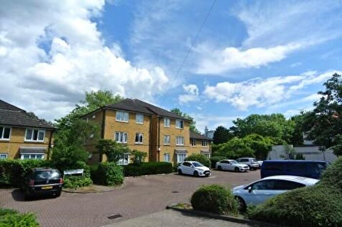 2 Bedroom Flat For Sale In London, SE13